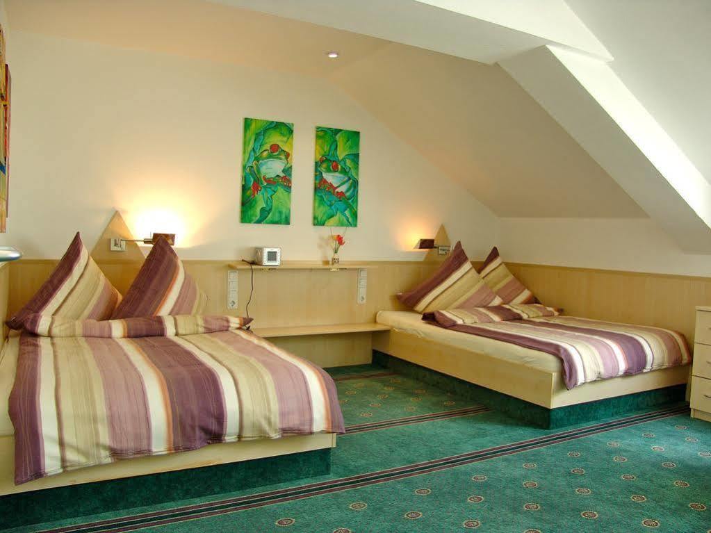 Hotel Scheidberg Wallerfangen المظهر الخارجي الصورة
