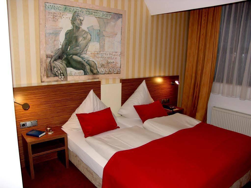 Hotel Scheidberg Wallerfangen المظهر الخارجي الصورة